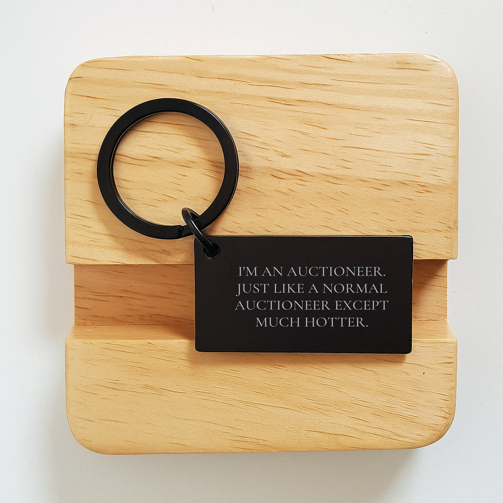 Funny Auctioneer Keychain Gifts from Men - Engraved 'I'm An Auctioneer' Key Ring for Auctioneer Lover Dad on Father's Day Unique Gifts - Image 2